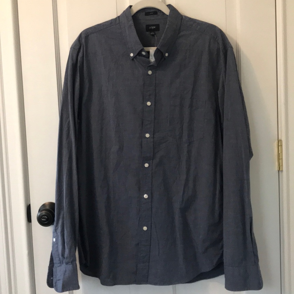 Men’s chambray dress shirt NWT